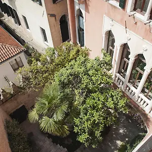 3* Pensionat Residenza Ca' Dorin